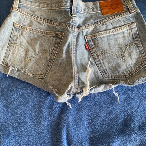Levi’s 501 shorts - Picture 3 of 4